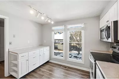 1012 Stratford Court, Loveland, OH 45140 - Photo 10