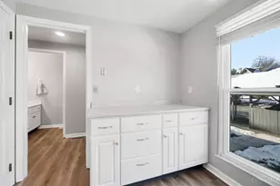 1012 Stratford Ct, Loveland, OH 45140 - Photo 12