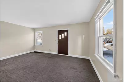1782 Ashbrook Drive, Cincinnati, OH 45215 - Photo 8