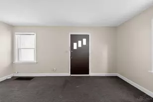 1782 Ashbrook Dr, Cincinnati, OH 45215 - Photo 6