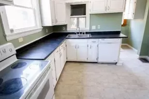 3230 Stanhope Ave, Cincinnati, OH 45211 - Photo 2