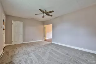 4893 N Overlook Ave, Cincinnati, OH 45238 - Photo 6