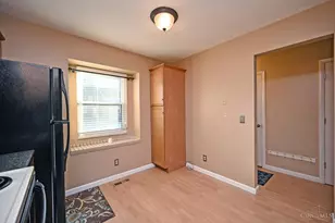 1004 Crisfield Dr, Union Township, OH 45245 - Photo 8