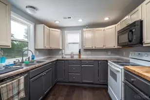 89 E Main St, Martinsville, OH 45146 - Photo 10