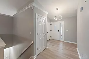 11570 Rose Ln, Springdale, OH 45246 - Photo 2