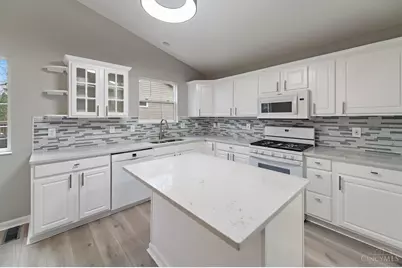 11570 Rose Lane, Springdale, OH 45246 - Photo 6