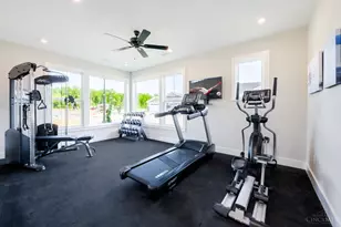 5890 Parkview Ln, Miami Township, OH 45150 - Photo 8