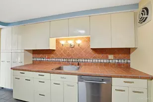 941 Springbrook Dr, Springfield Township, OH 45224 - Photo 10