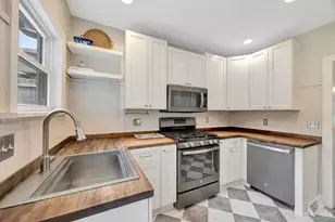 5827 Lester Rd, Cincinnati, OH 45213 - Photo 16