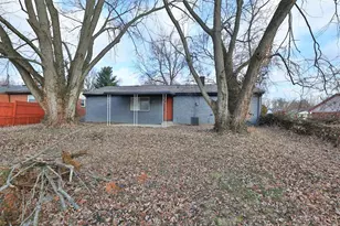 2071 Roosevelt Ave, Springfield Township, OH 45240 - Photo 34