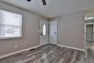 2071 Roosevelt Ave, Springfield Township, OH 45240 - Photo 10