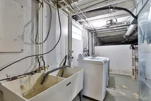 9811 Beau Ln, Springfield Township, OH 45231 - Photo 32