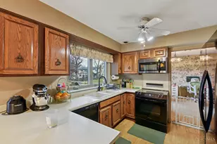 9537 Millbrook Dr, Springfield Township, OH 45231 - Photo 12