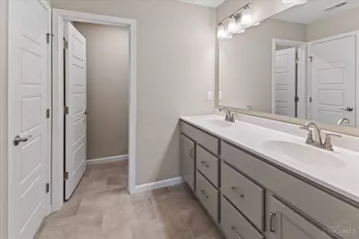 5890 Parkview Lane #92301, Miami Township, OH 45150 - Photo 14