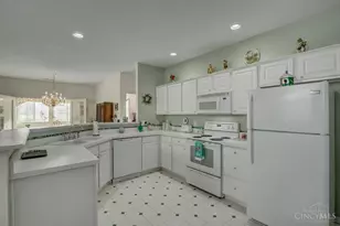 2795 Ashton Cir, Fairfield Township, OH 45011 - Photo 6