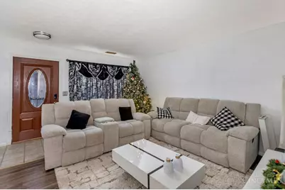 984 Pom Court #B, Trenton, OH 45067 - Photo 6