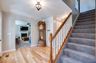 8109 Zoar Rd, Hamilton Township, OH 45152 - Photo 10