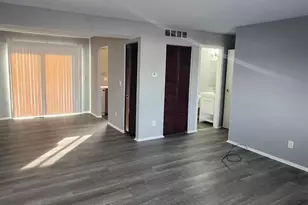 1579 Meredith Dr, Springfield Township, OH 45231 - Photo 4