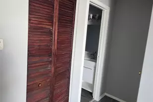 1579 Meredith Dr, Springfield Township, OH 45231 - Photo 10