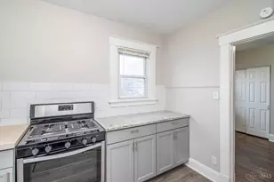 2712 Price Ave, Cincinnati, OH 45205 - Photo 8