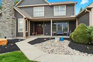 3667 Carpenters Green Ln, Blue Ash, OH 45241 - Photo 2