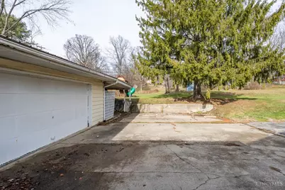 8125 US Rt 50, Liberty Twp, OH 45133 - Photo 38