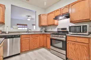 2396 Buddleia Ct, Cincinnati, OH 45239 - Photo 8