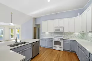 11910 Streamside Dr, Symmes Township, OH 45140 - Photo 20