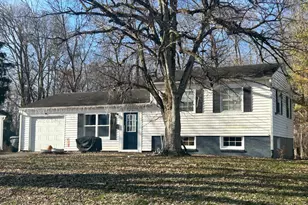 470 Burdel Dr, Wilmington, OH 45177 - Photo 2