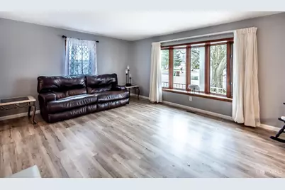 7250 Southpoint Drive, Washington Twp, OH 45459 - Photo 10