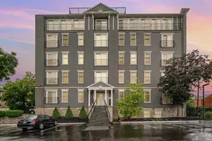 964 Auburnview Dr, Cincinnati, OH 45206 - Photo 1