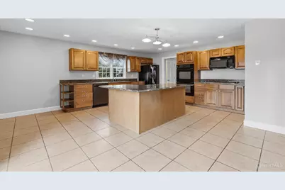 223 Romans Road, Clark Township, OH 45159 - Photo 12