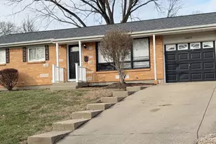 10619 Deauville Rd, Springfield Township, OH 45240 - Photo 2