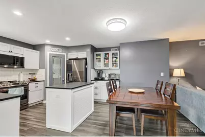 4570 Vista Meadows Drive, Batavia Township, OH 45103 - Photo 8