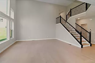 5225 Ivy Rose Ln, Green Township, OH 45247 - Photo 10