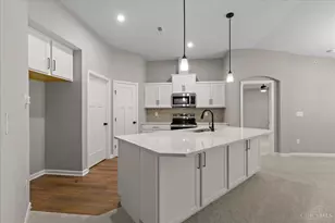 5890 Parkview Ln, Miami Township, OH 45150 - Photo 2
