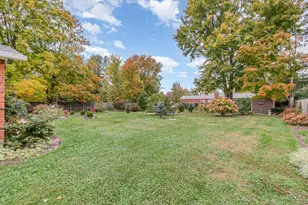 7848 Woody Hollow Dr, West Chester, OH 45241 - Photo 10