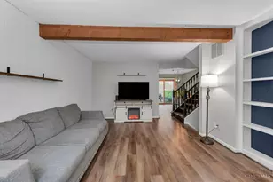 5821 Ashby Ct, Miami Township, OH 45150 - Photo 4