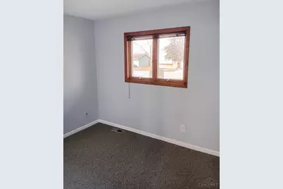 693 Carlsbad Street, Forest Park, OH 45240 - Photo 12