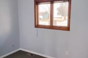 693 Carlsbad St, Forest Park, OH 45240 - Photo 12