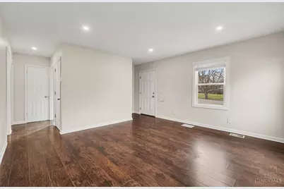 68 Gambier Circle, Green Hills, OH 45218 - Photo 6