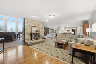 5821 Old Forest Ln, West Chester, OH 45069 - Photo 8