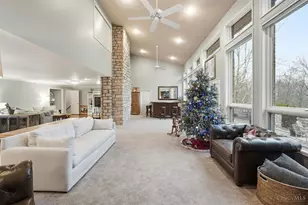 5821 Old Forest Ln, West Chester, OH 45069 - Photo 12