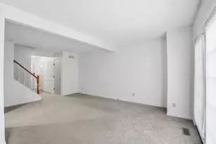 758 Stoneharbor Ln, Hamilton Township, OH 45039 - Photo 14