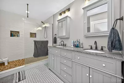 3572 Bevis Avenue, Cincinnati, OH 45207 - Photo 16