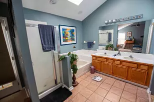 244 Queens Crossing, Washington Twp, OH 45458 - Photo 18