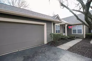 244 Queens Crossing, Washington Twp, OH 45458 - Photo 2