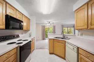 720 Castlegate Ln, Springfield Township, OH 45231 - Photo 16