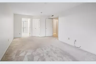 720 Castlegate Lane #203, Springfield Township, OH 45231 - Photo 22