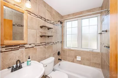 8670 Antrim Court, Sycamore Township, OH 45236 - Photo 16